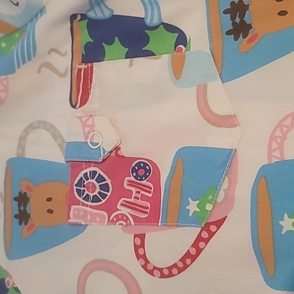 Butter-Soft Multicolor Christmas Cocoa Mug Scrub Top - Picture 3 of 6